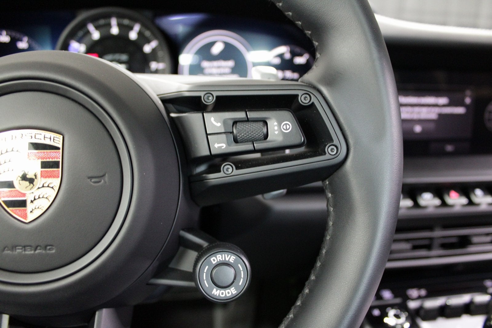 2024 Porsche 911 Carrera 4 GTS