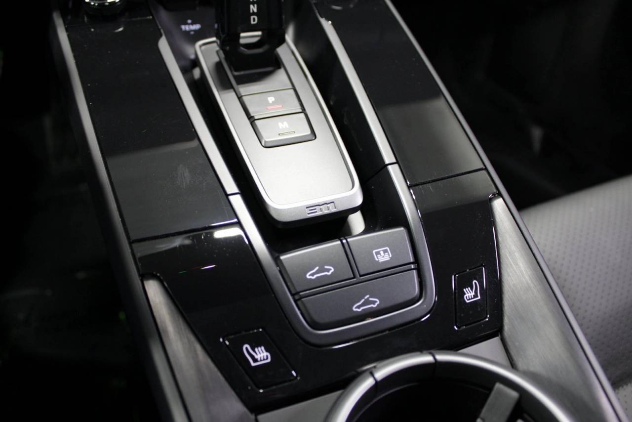 2024 Porsche 911 Carrera 4 GTS