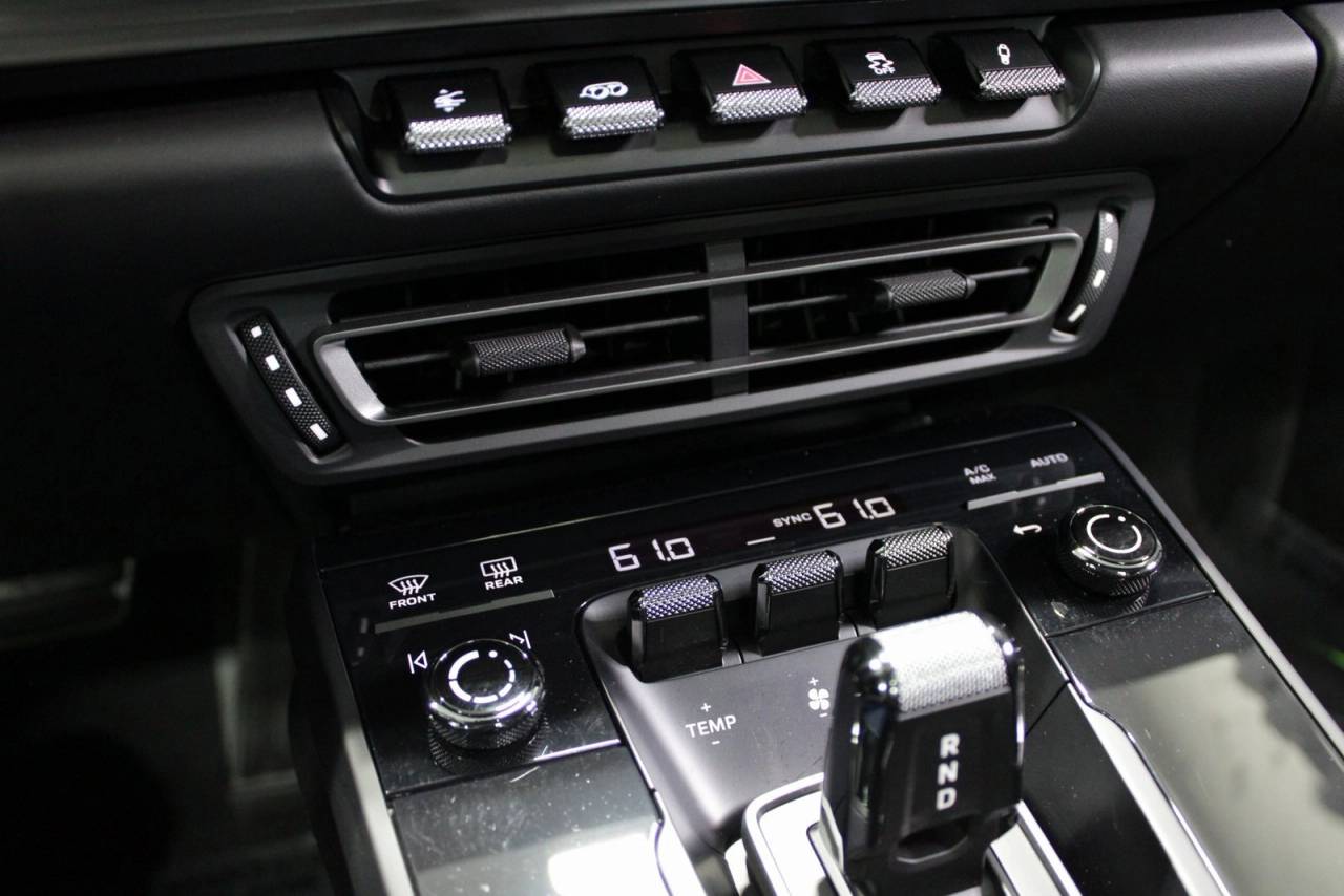 2024 Porsche 911 Carrera 4 GTS