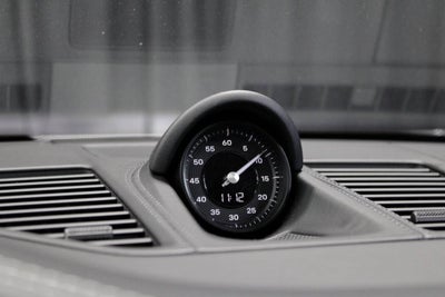 2024 Porsche 911 Carrera 4 GTS