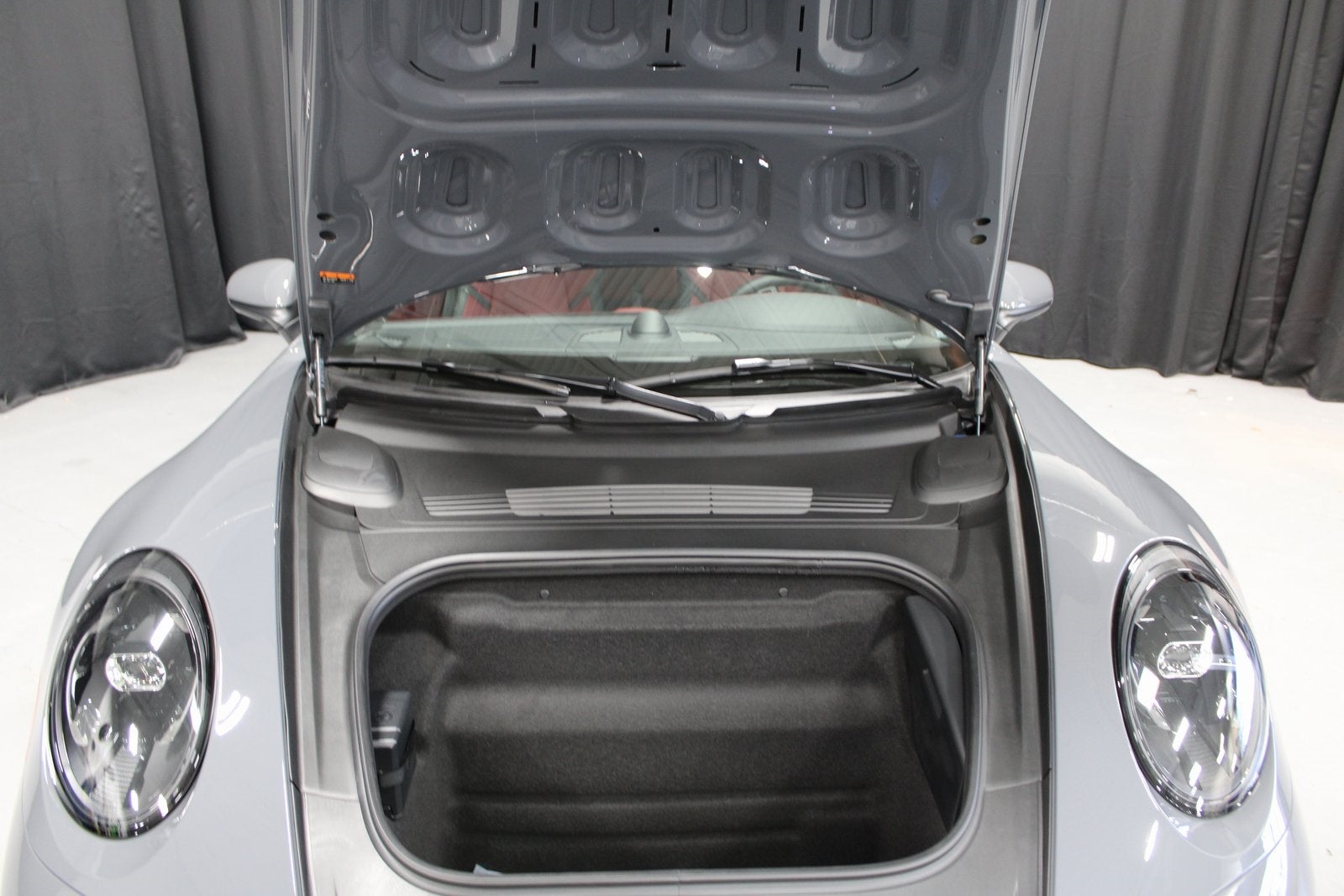 2026 Porsche 911 Carrera 4 GTS