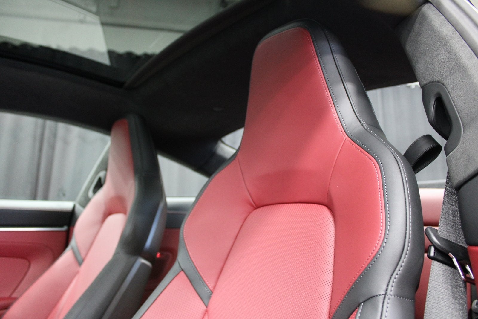 2026 Porsche 911 Carrera 4 GTS