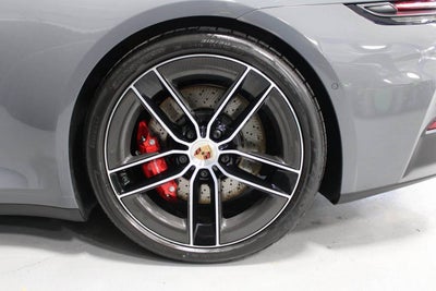 2026 Porsche 911 Carrera 4 GTS