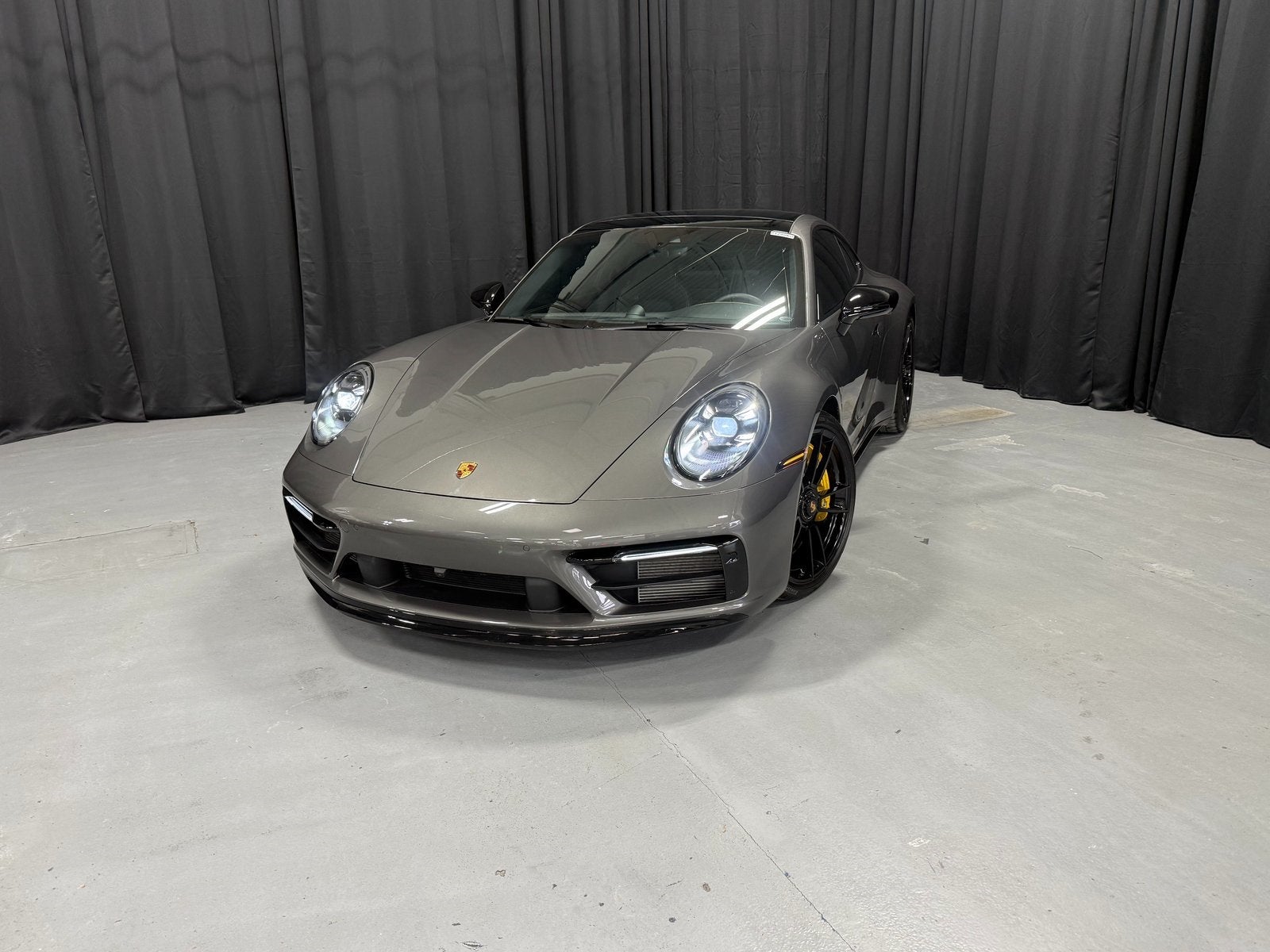 2023 Porsche 911 Carrera GTS