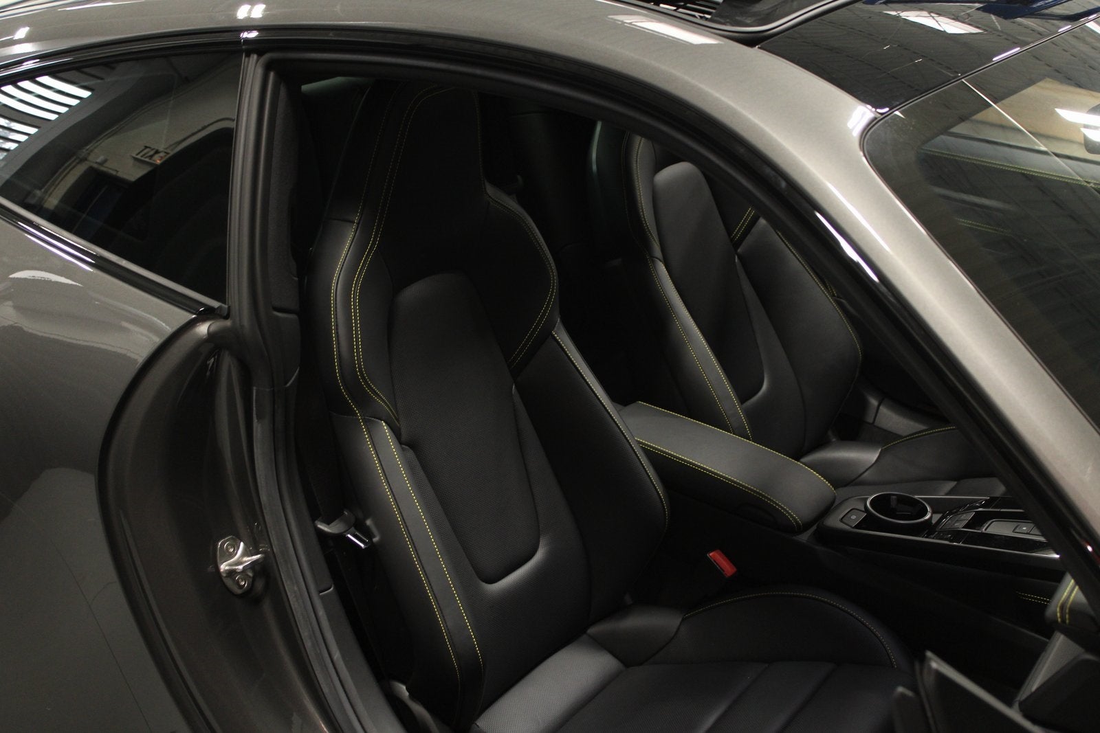 2023 Porsche 911 Carrera GTS