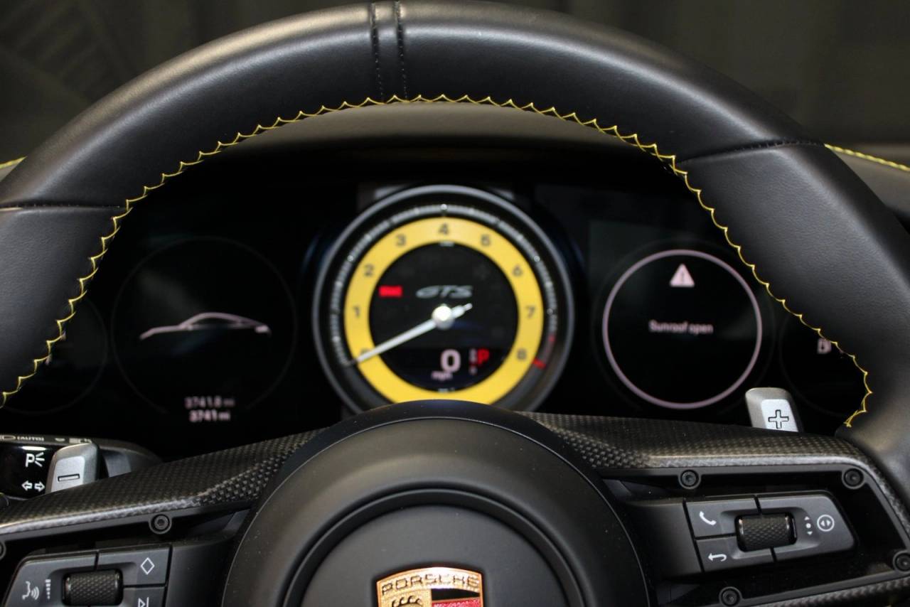 2023 Porsche 911 Carrera GTS