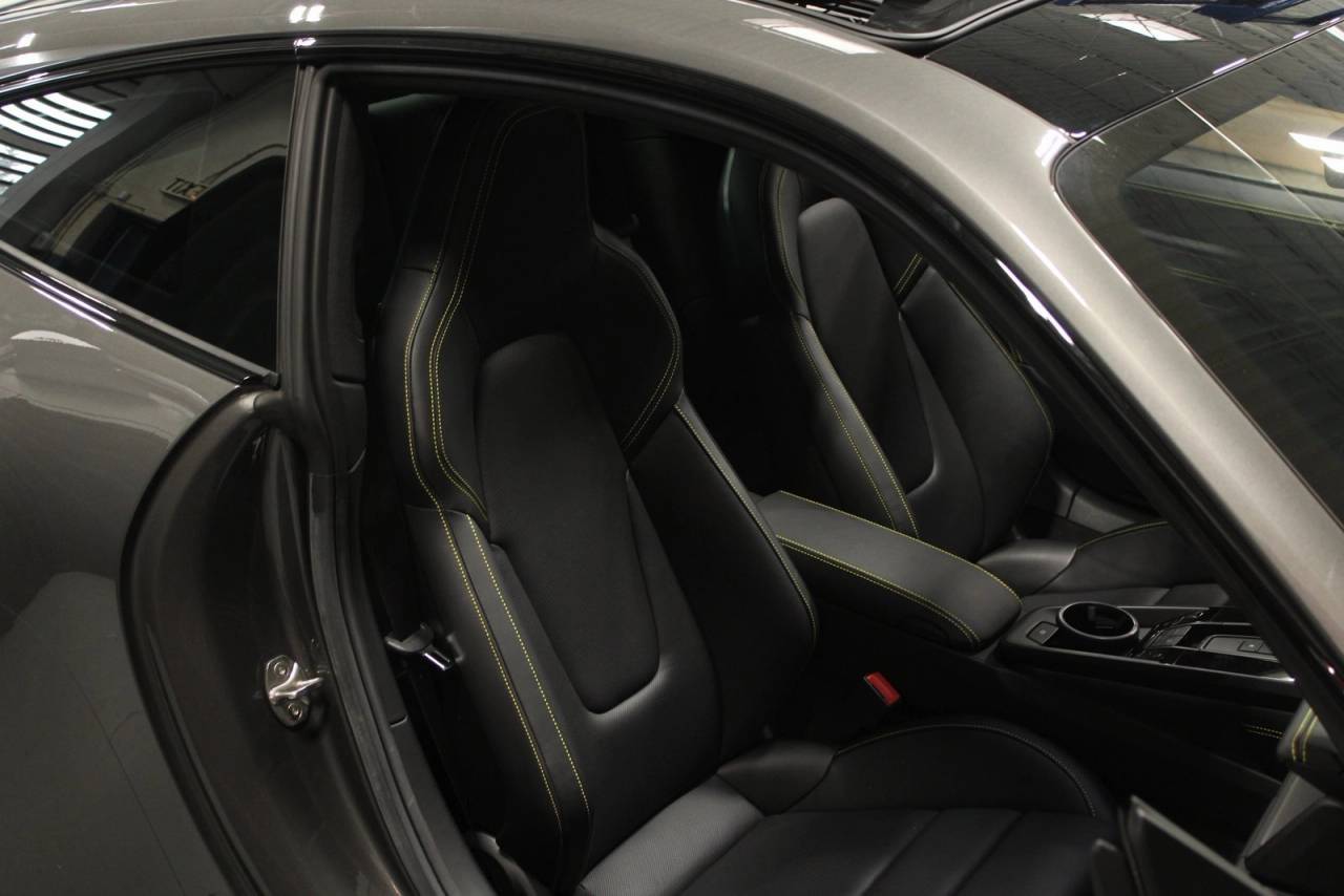 2023 Porsche 911 Carrera GTS