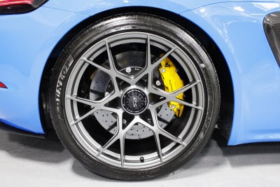 2025 Porsche 718 Cayman GT4 RS