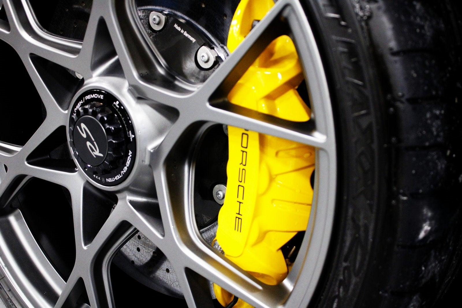 2025 Porsche 718 Cayman GT4 RS