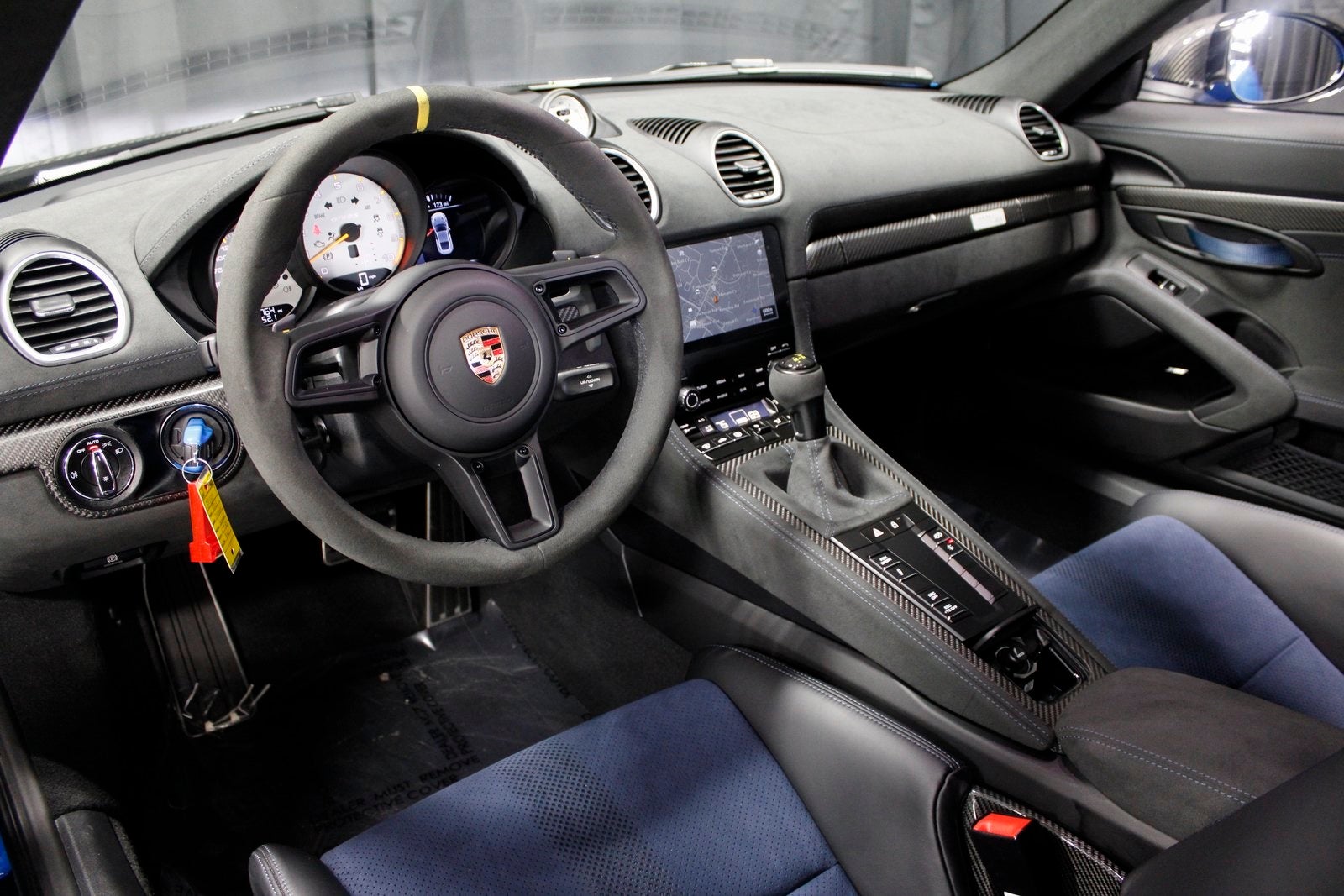 2025 Porsche 718 Cayman GT4 RS