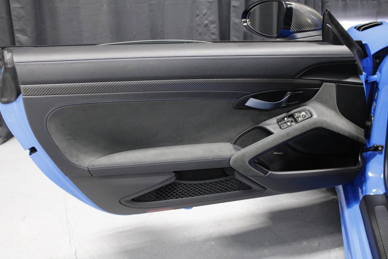 2025 Porsche 718 Cayman GT4 RS