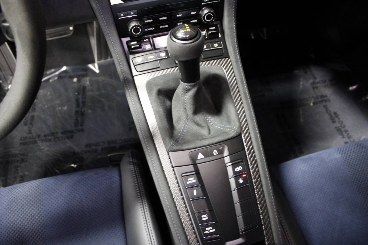 2025 Porsche 718 Cayman GT4 RS