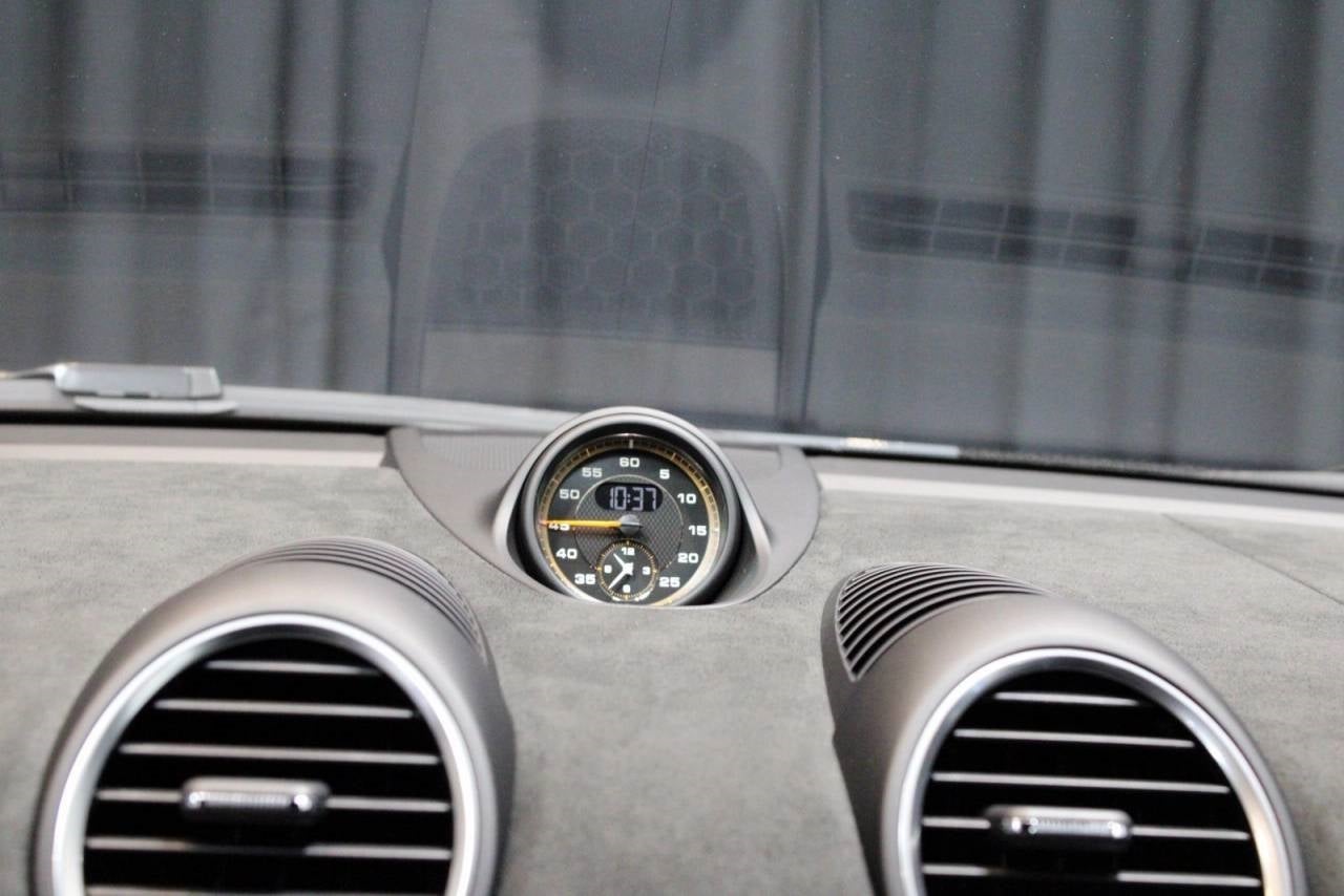 2025 Porsche 718 Cayman GT4 RS