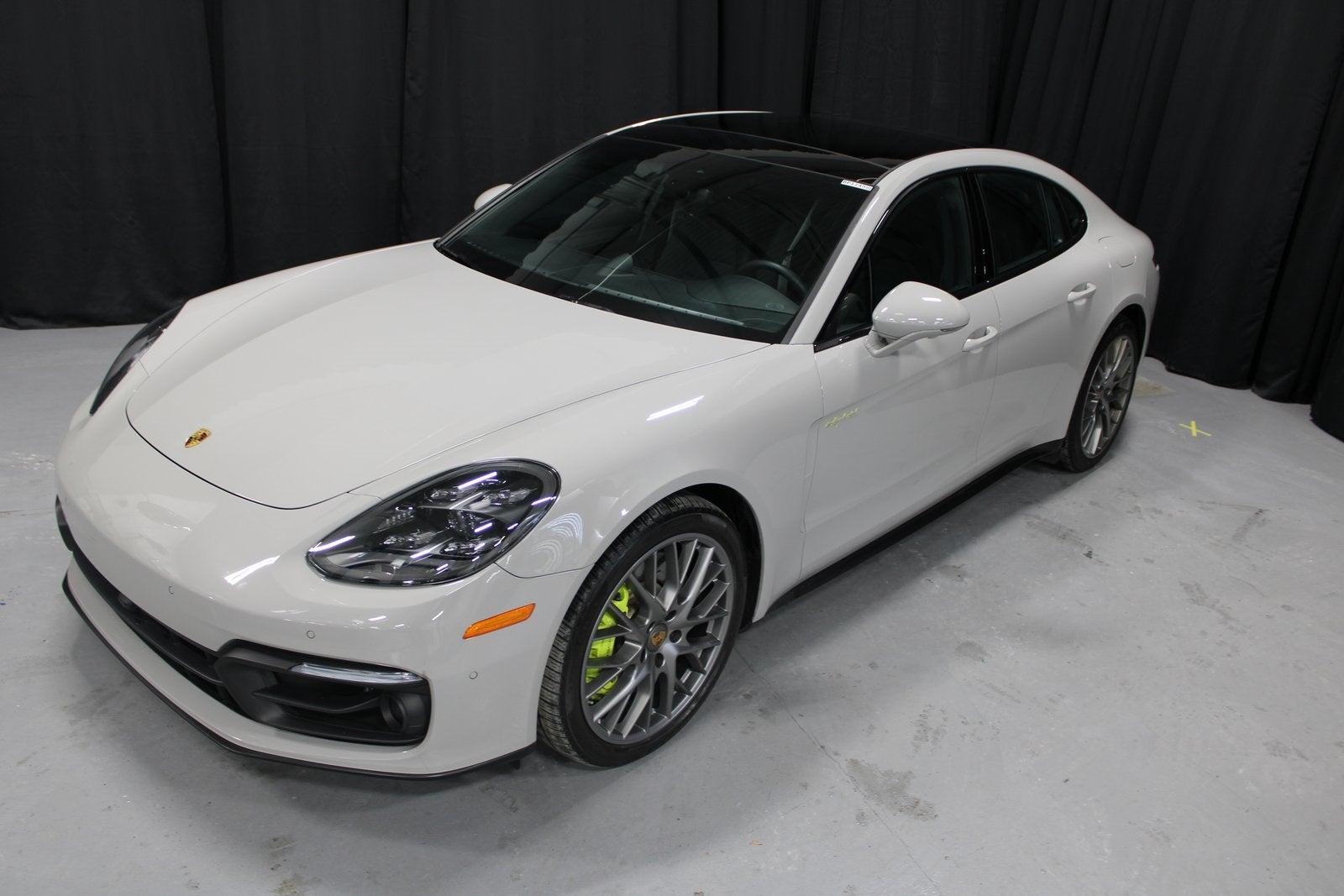 2023 Porsche Panamera E-Hybrid 4S