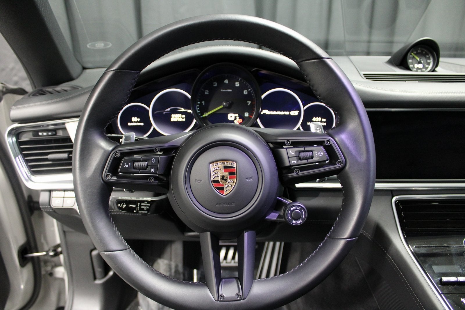 2023 Porsche Panamera E-Hybrid 4S