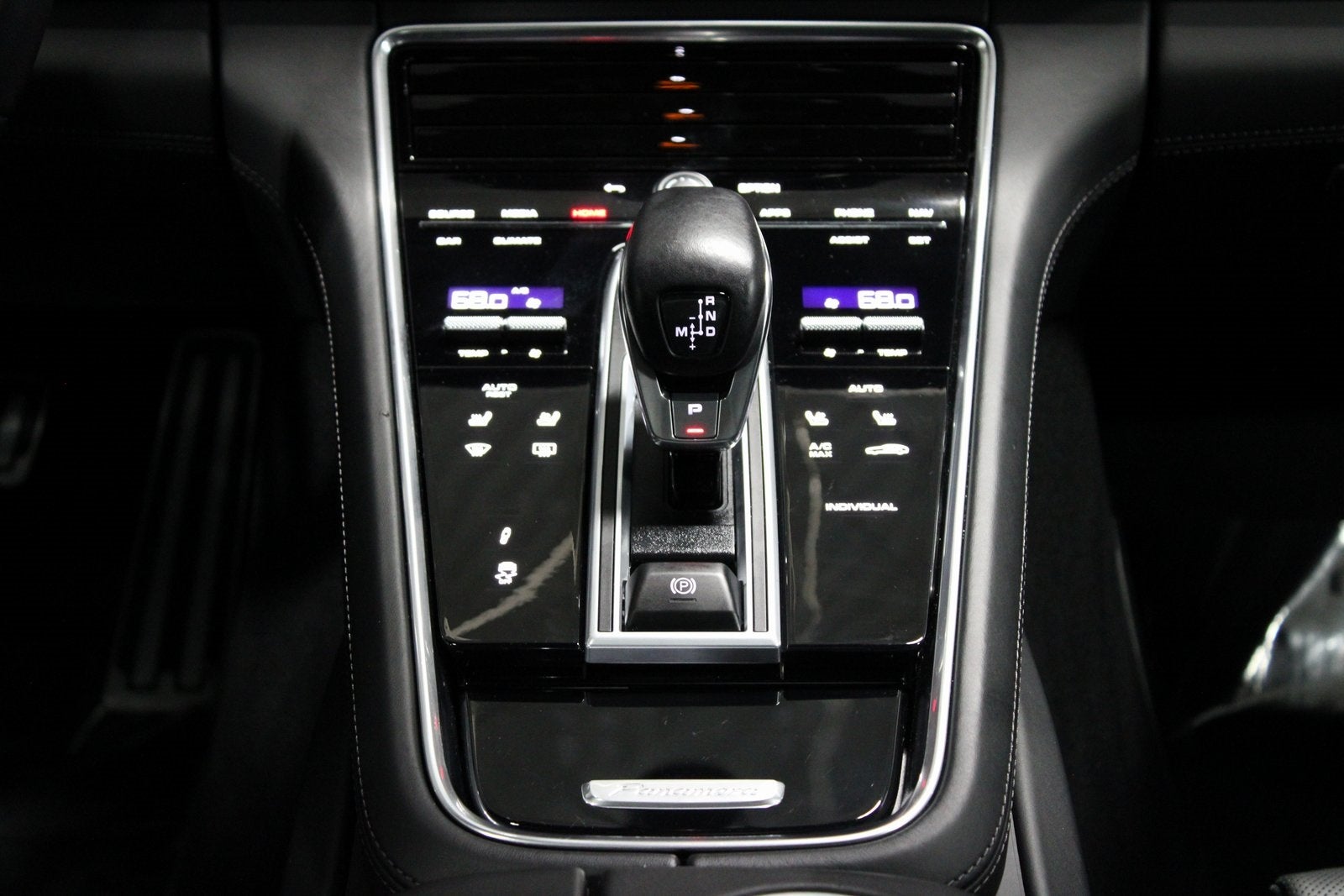 2023 Porsche Panamera E-Hybrid 4S