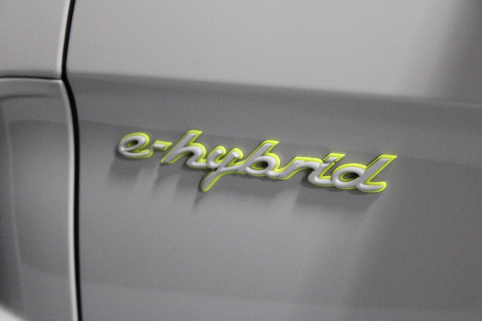 2023 Porsche Panamera E-Hybrid 4S