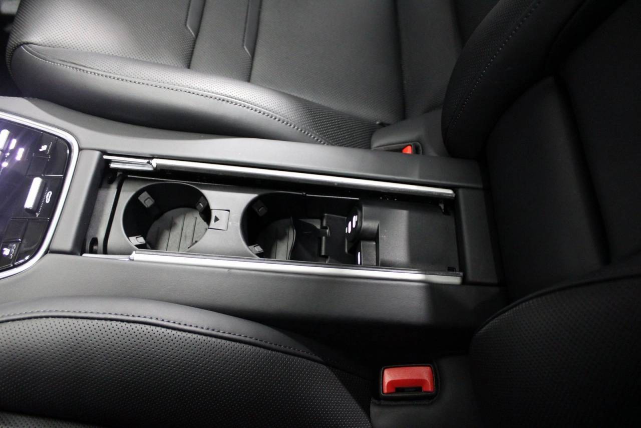 2023 Porsche Panamera E-Hybrid 4S