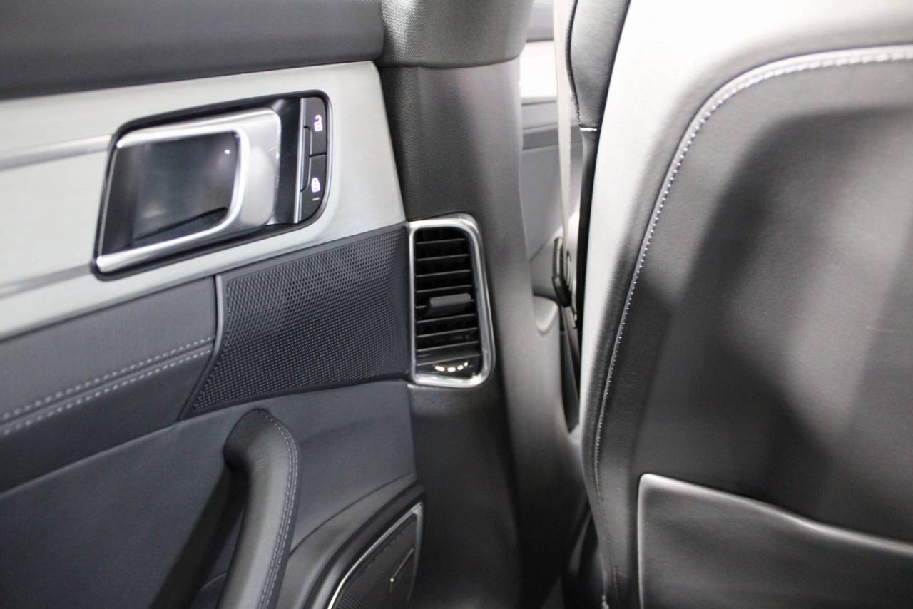 2023 Porsche Panamera E-Hybrid 4S