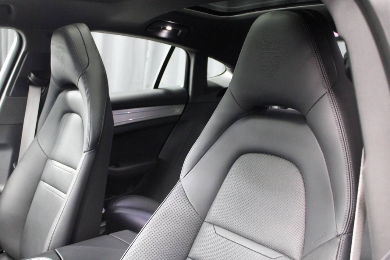 2023 Porsche Panamera E-Hybrid 4S