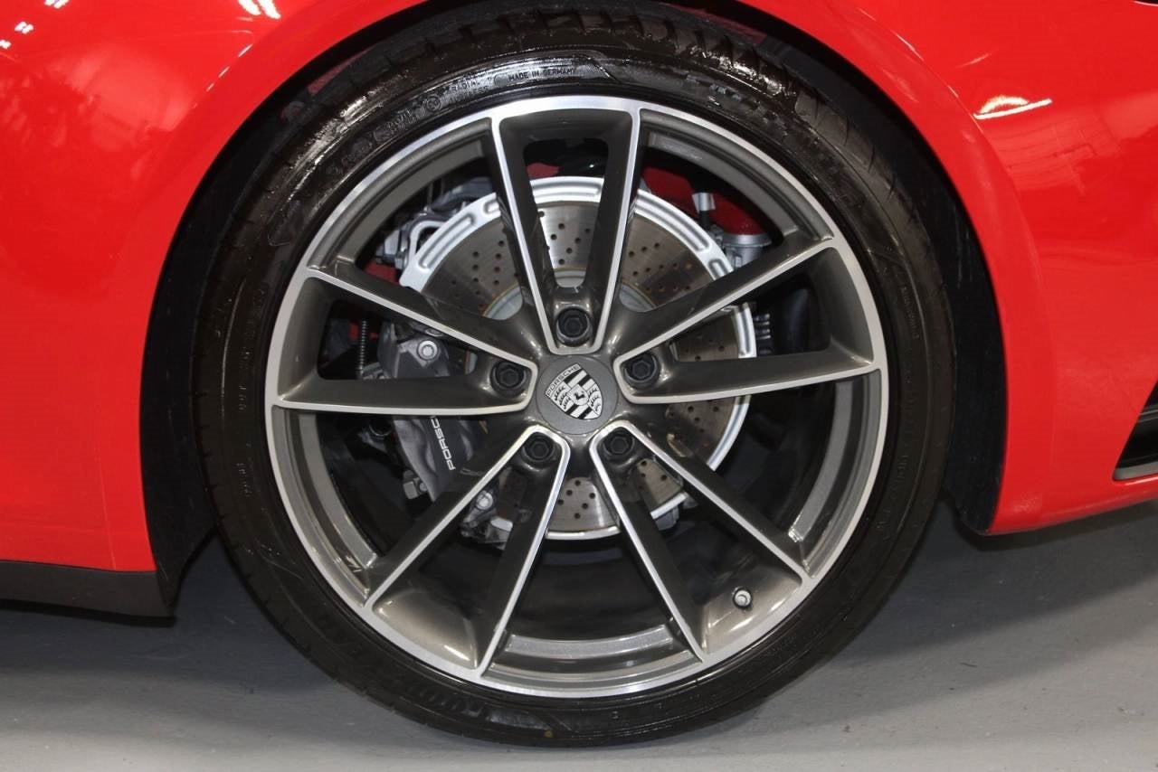 2024 Porsche 911 Carrera