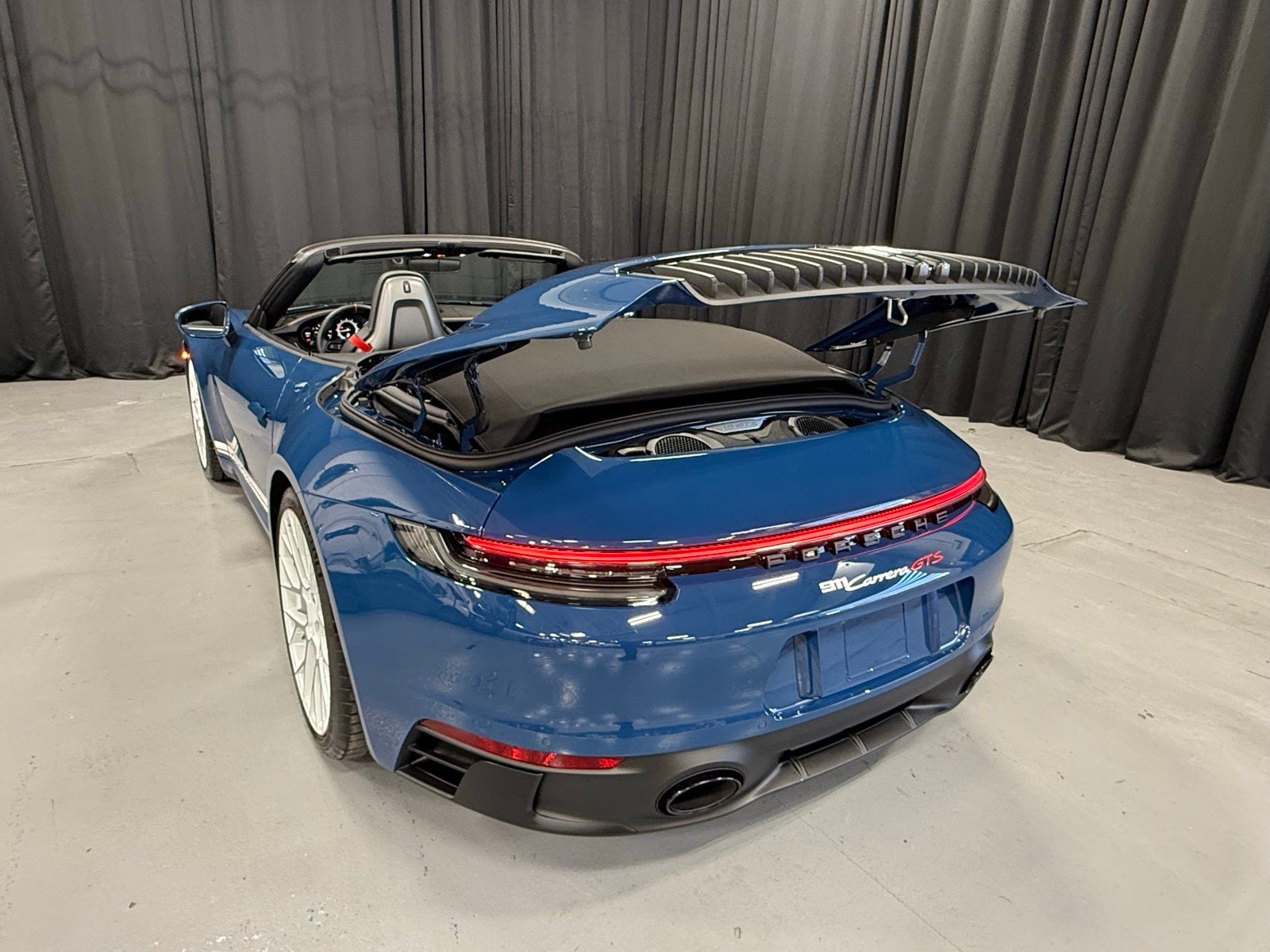 2023 Porsche 911 Carrera GTS