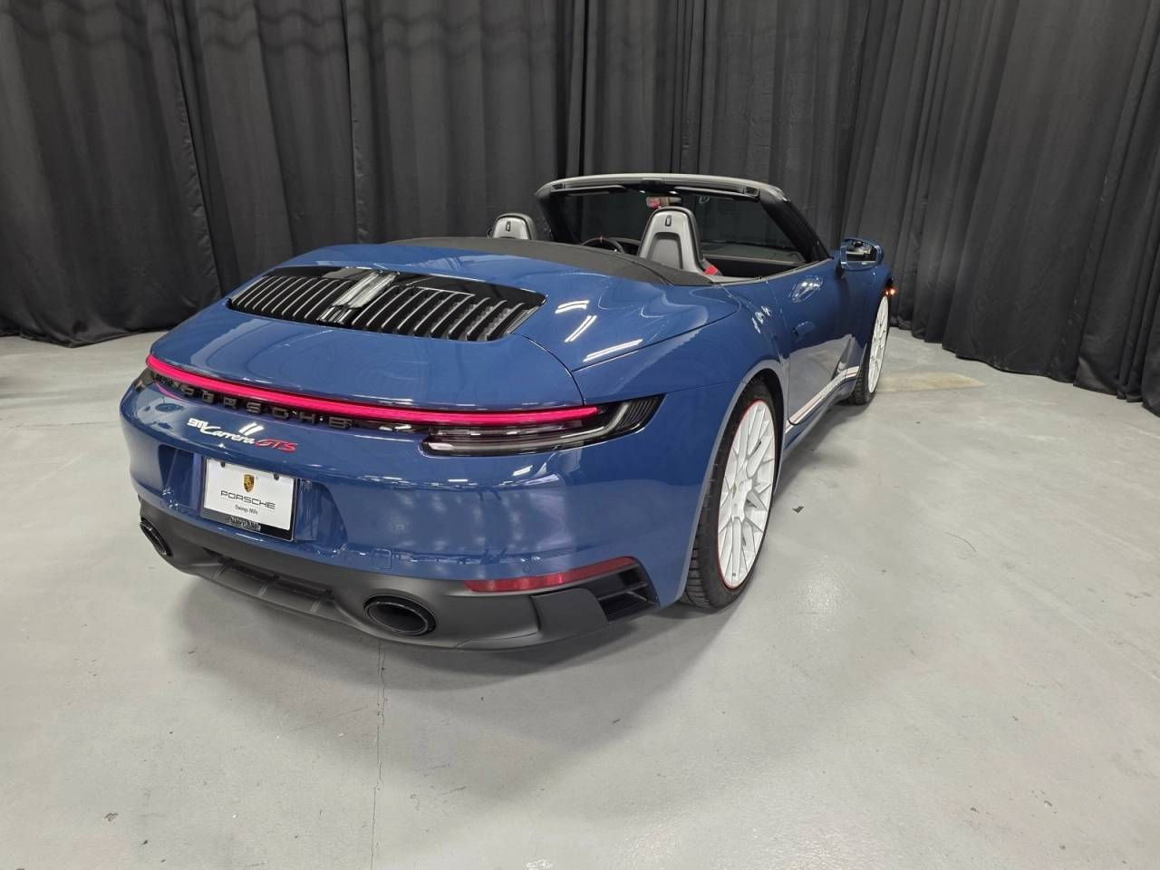 2023 Porsche 911 Carrera GTS