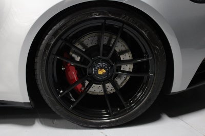 2024 Porsche 911 Carrera 4 GTS