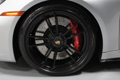 2024 Porsche 911 Carrera 4 GTS