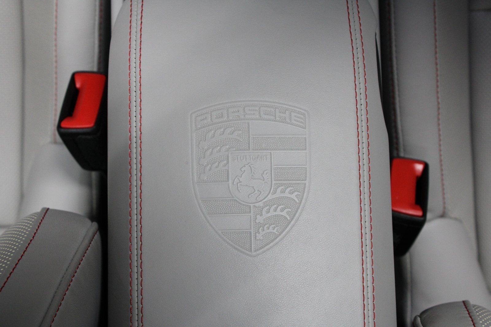 2024 Porsche 911 Carrera 4 GTS