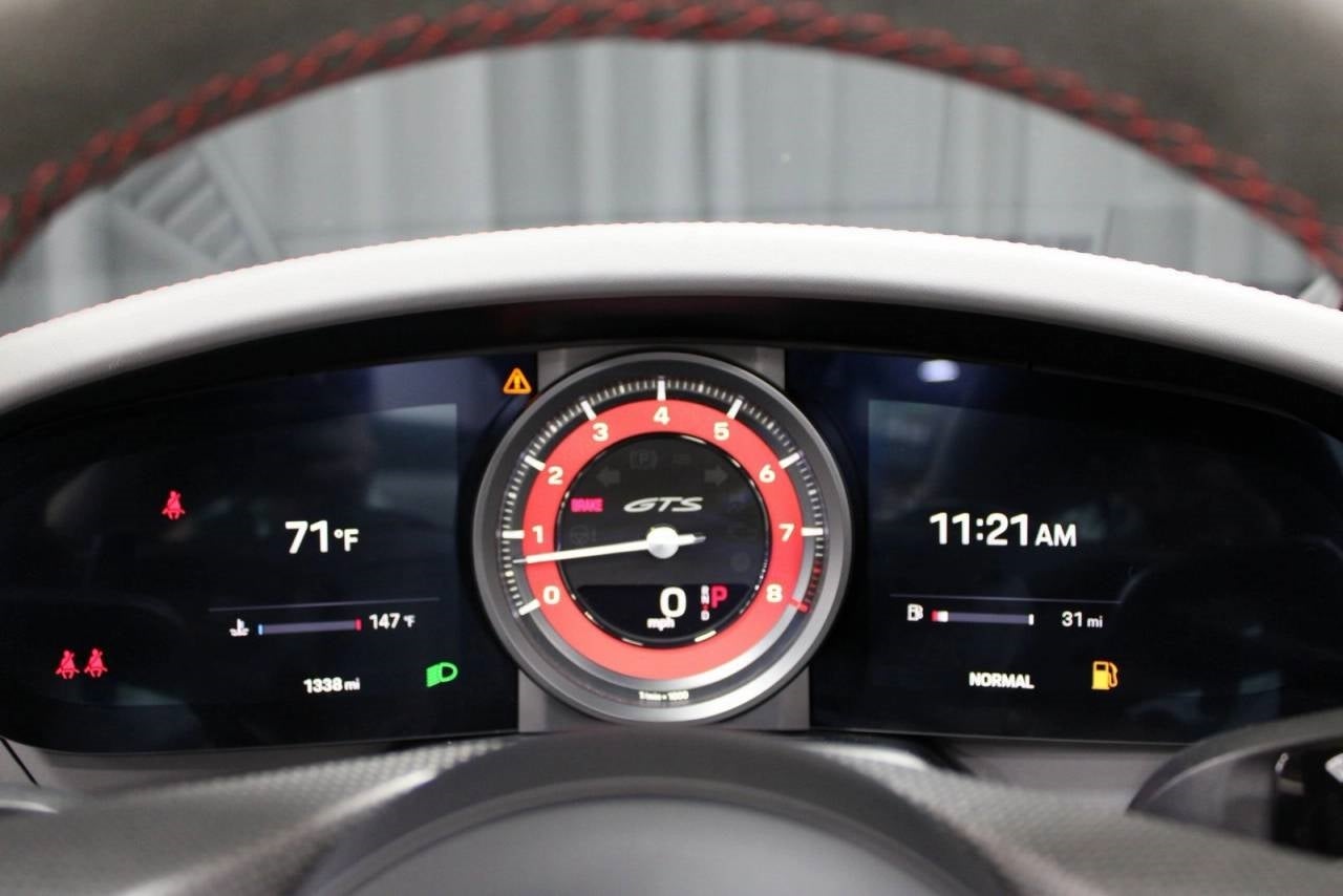 2024 Porsche 911 Carrera 4 GTS