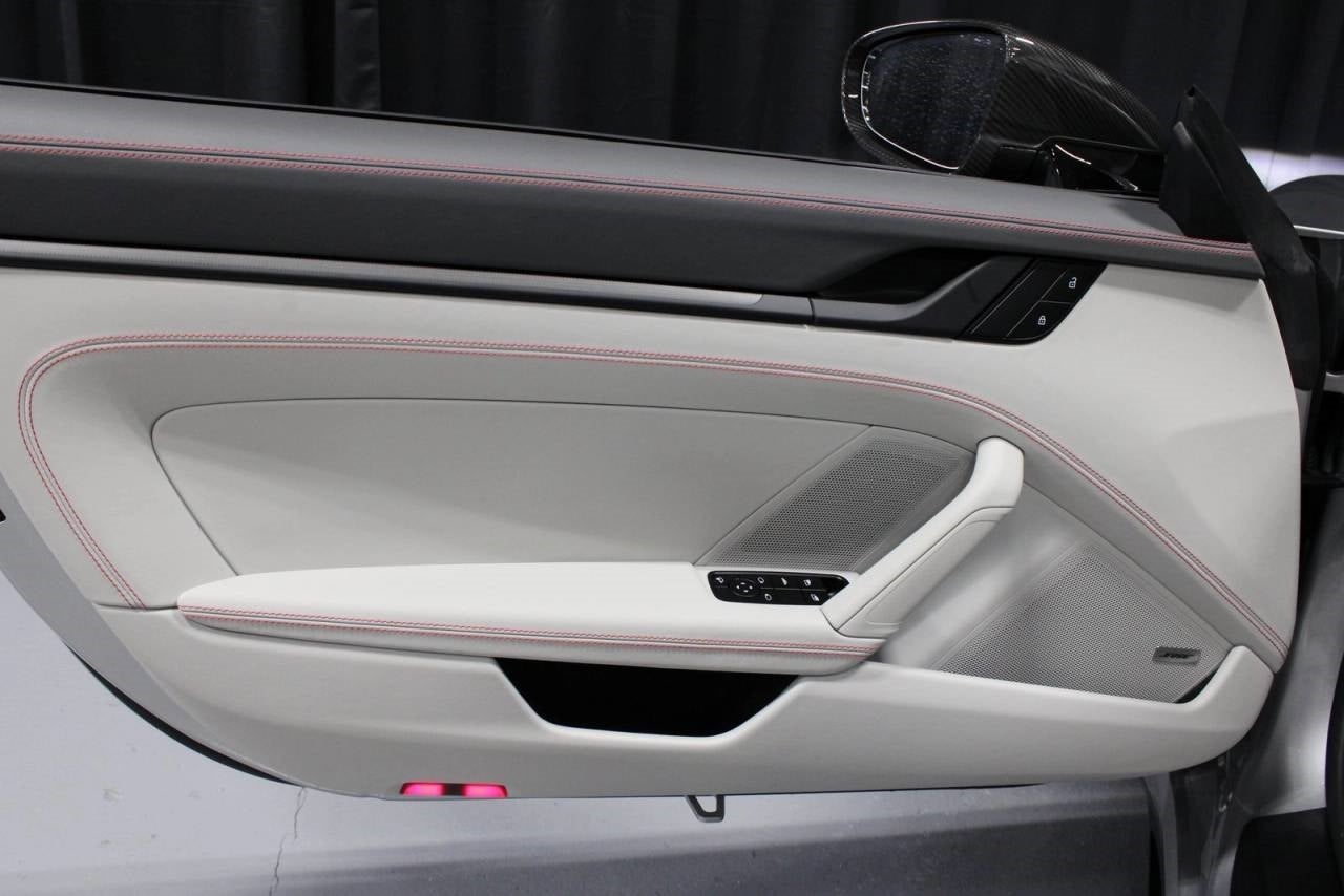 2024 Porsche 911 Carrera 4 GTS