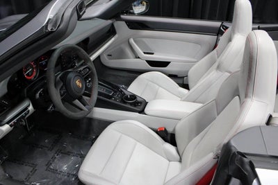 2024 Porsche 911 Carrera 4 GTS