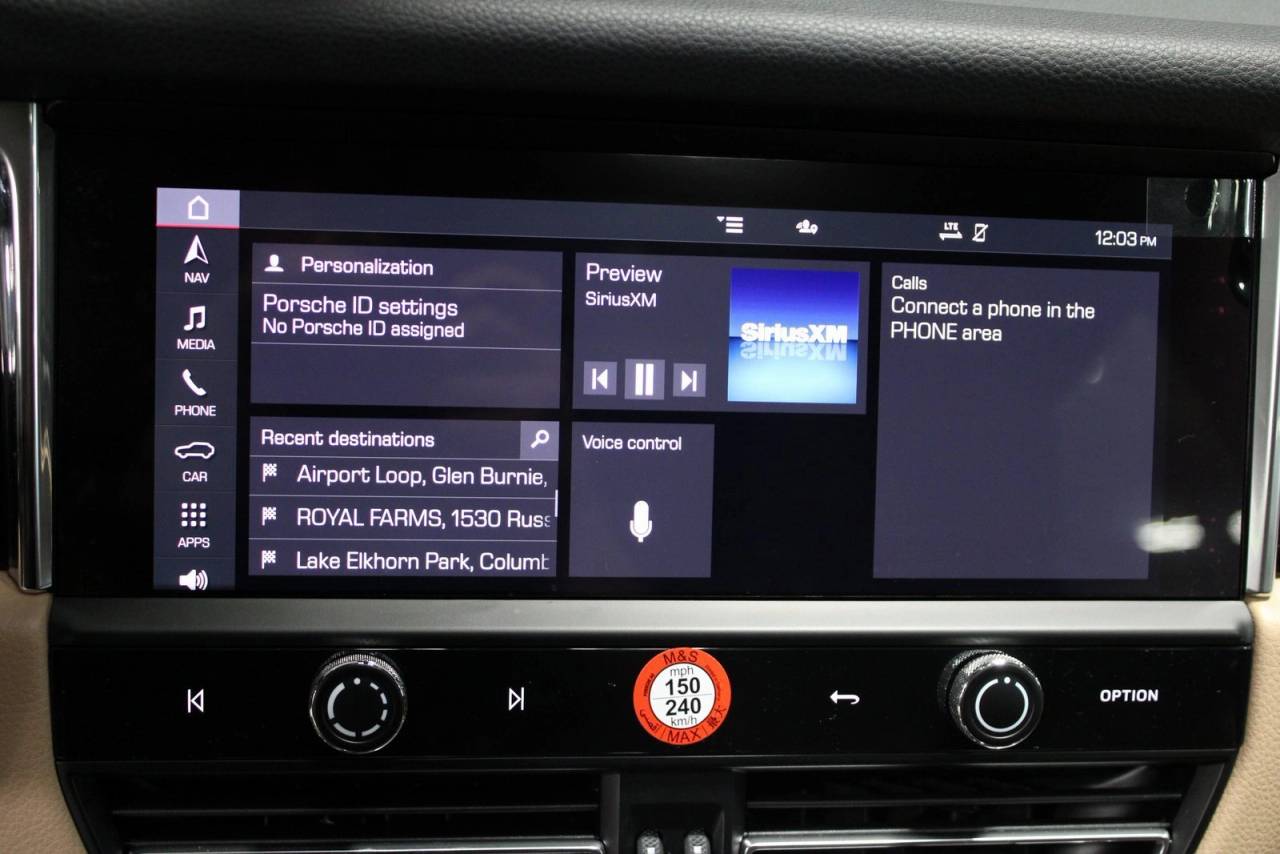 2025 Porsche Macan Base