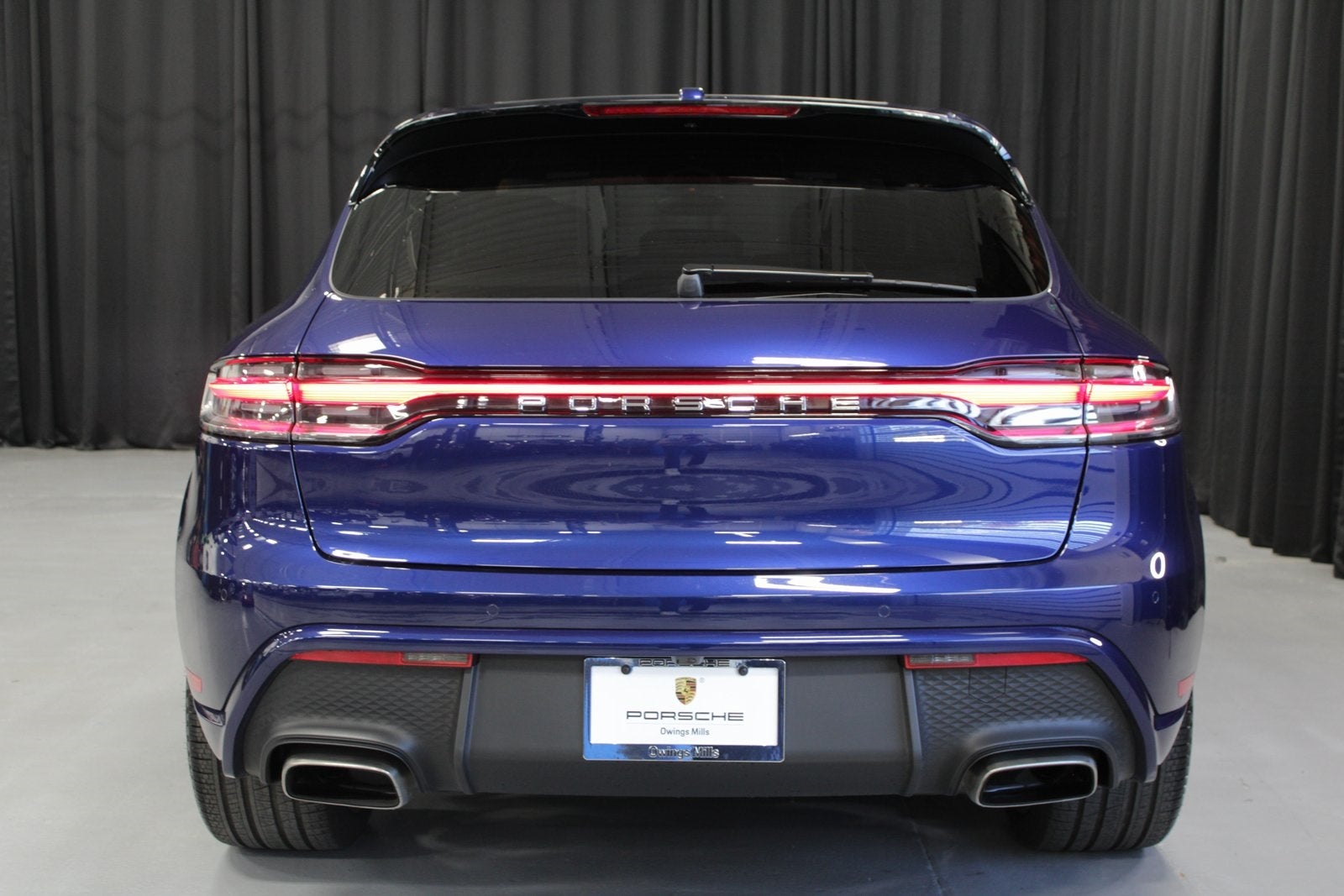 2025 Porsche Macan Base