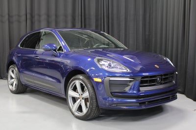 2025 Porsche Macan Base