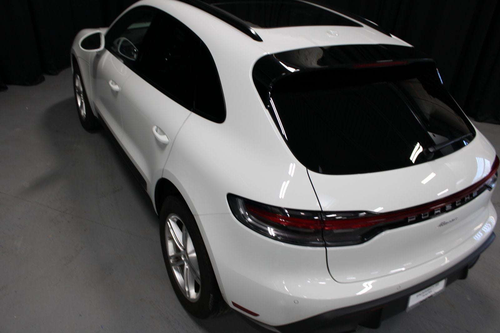 2025 Porsche Macan Base