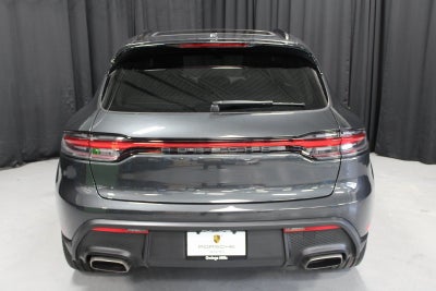 2025 Porsche Macan Base