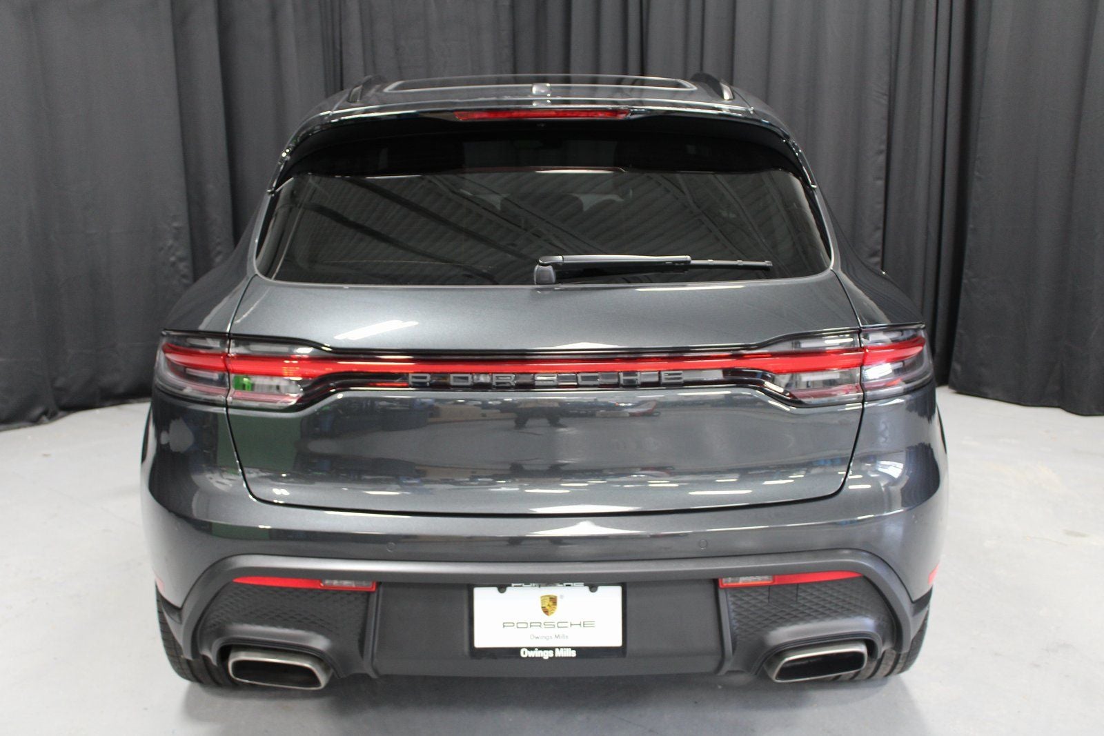 2025 Porsche Macan Base
