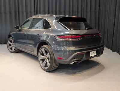 2025 Porsche Macan Base