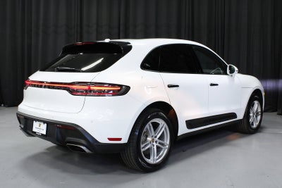 2025 Porsche Macan Base