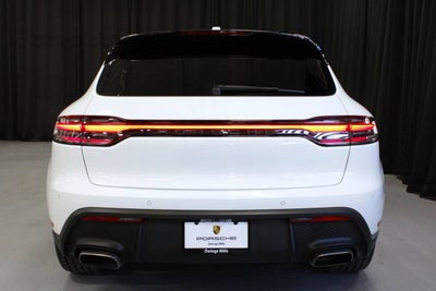 2025 Porsche Macan Base