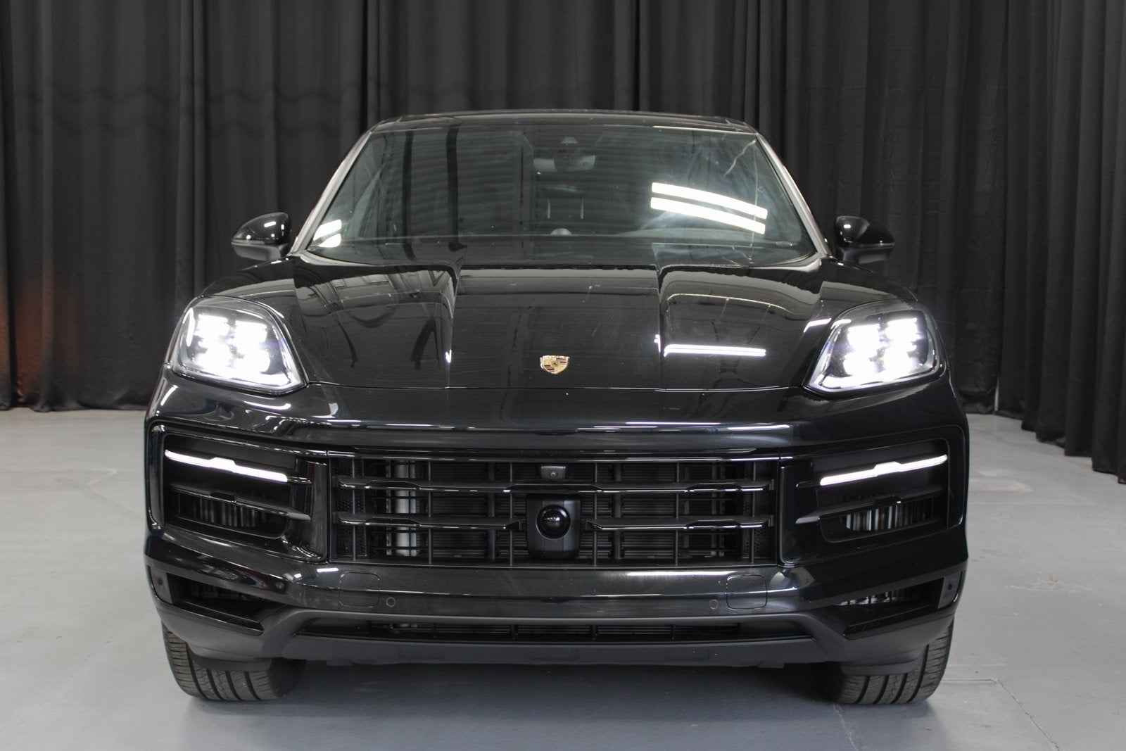 2025 Porsche Cayenne Base