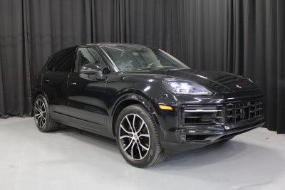 2025 Porsche Cayenne Base