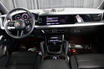 2025 Porsche Cayenne Base