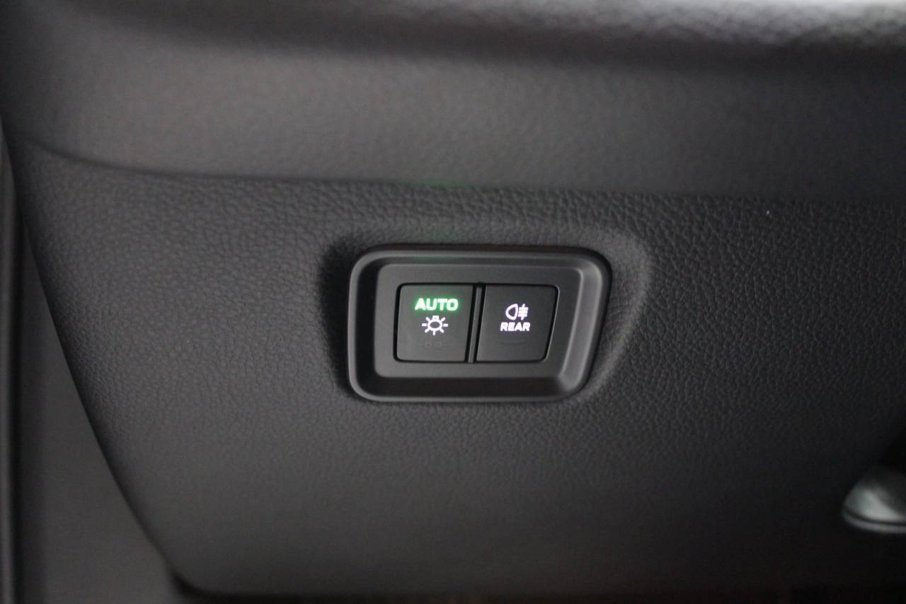 2025 Porsche Cayenne Base