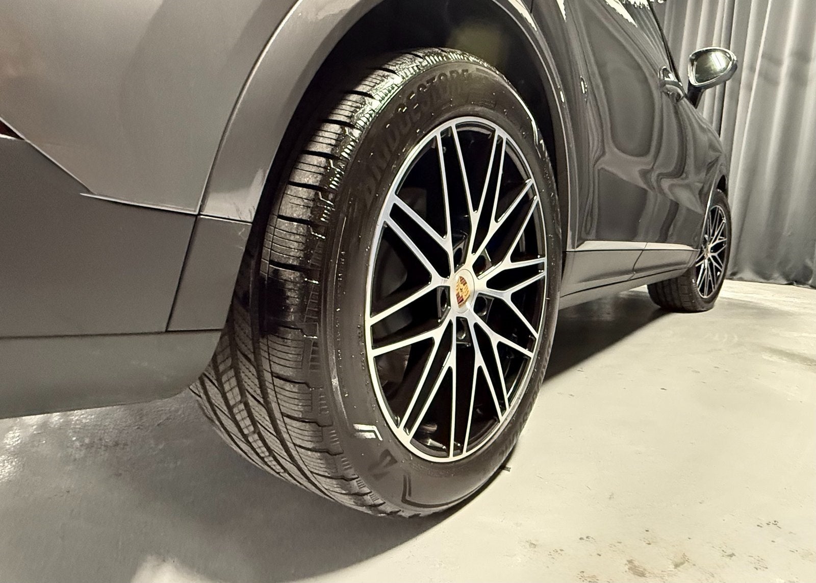 2025 Porsche Cayenne Base