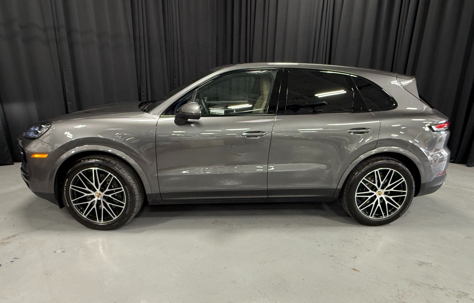 2025 Porsche Cayenne Base