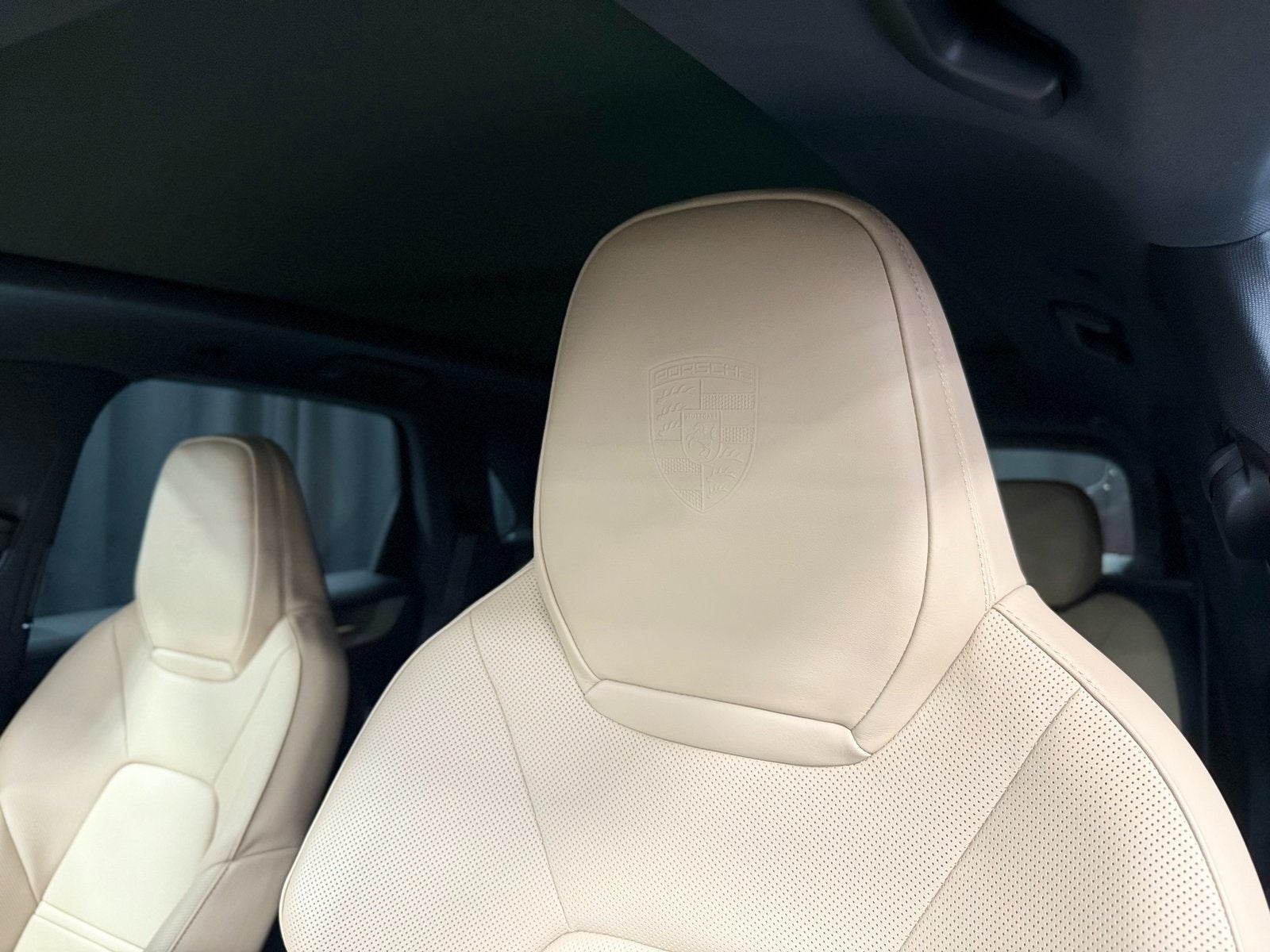 2025 Porsche Cayenne Base