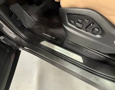 2025 Porsche Cayenne Base